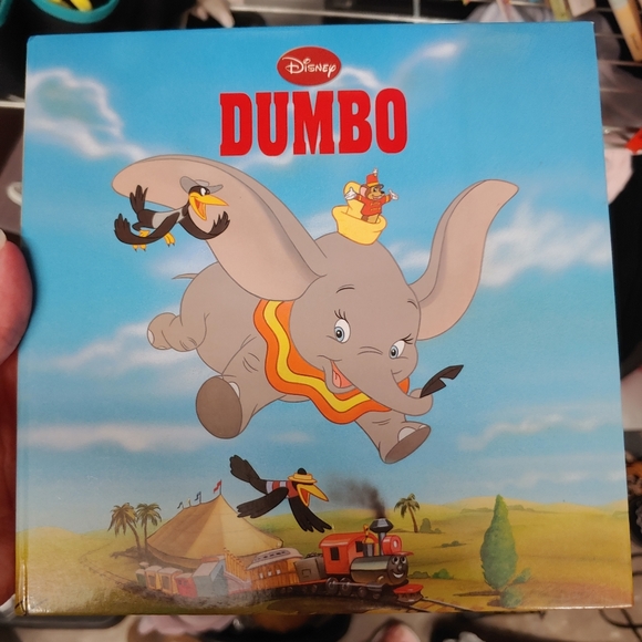 Disney Dumbo Book